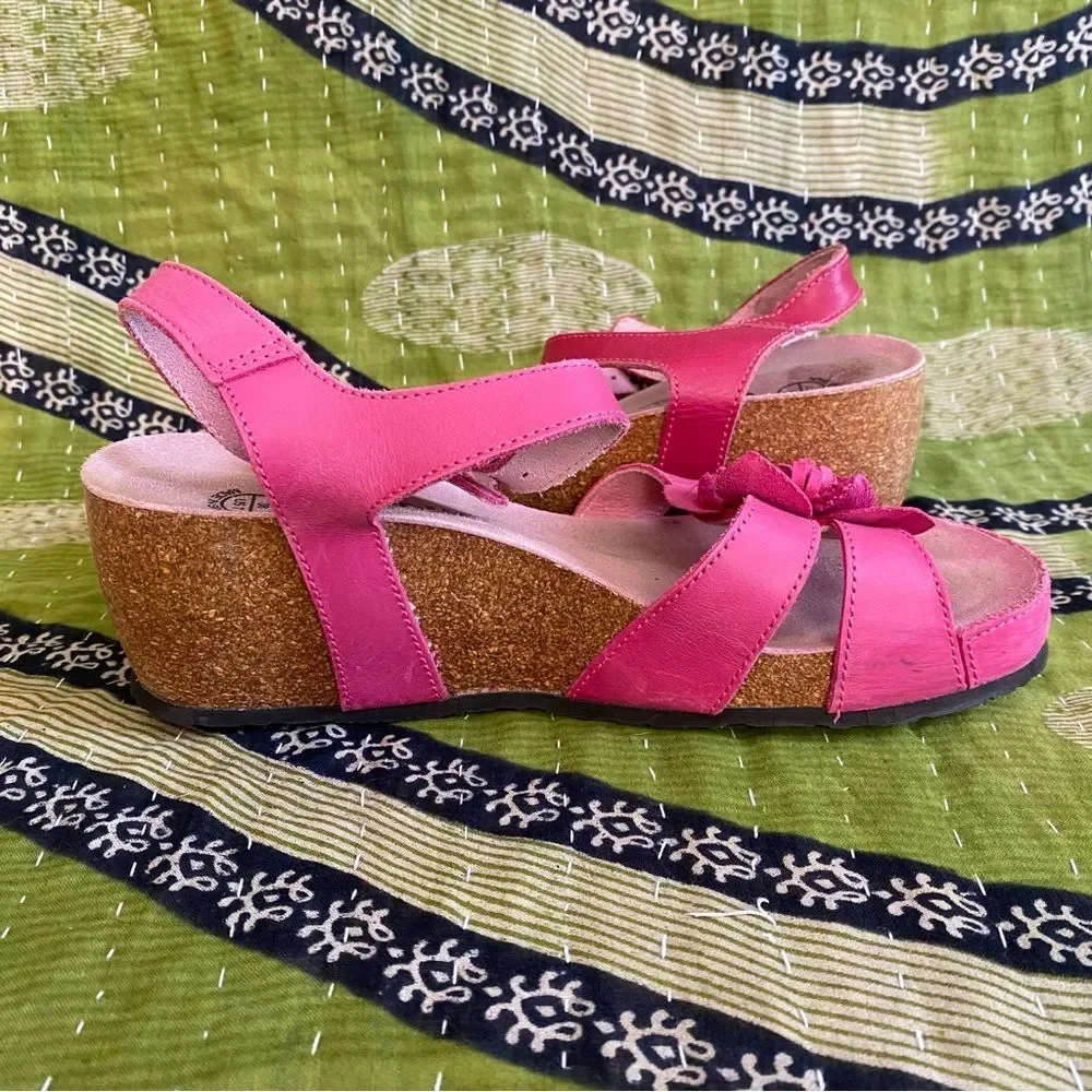 Vionic Pink Orthaheel Floral Strappy Leather Cork Wedge Heeled Sandals Size 7